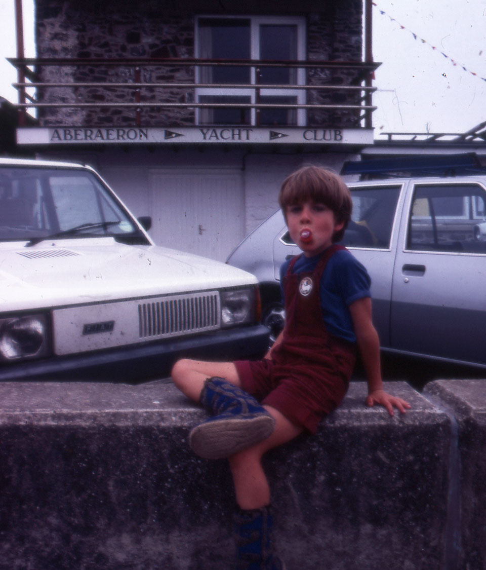 Archie-outdie-the-Aberaeron-Yacht-Club-in-1983..jpg